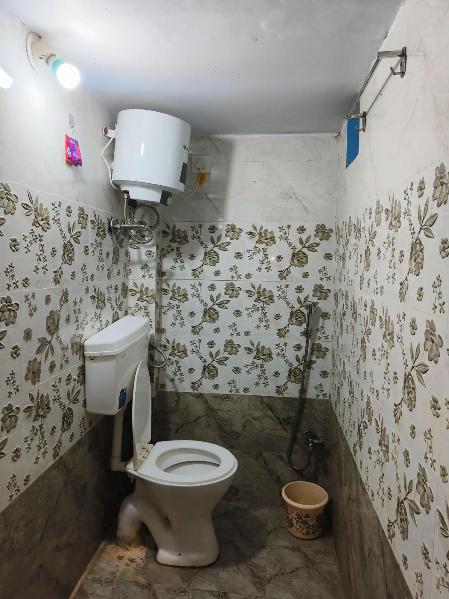 Shree Trilokeshwar Guesthouse Ujjain Exterior foto