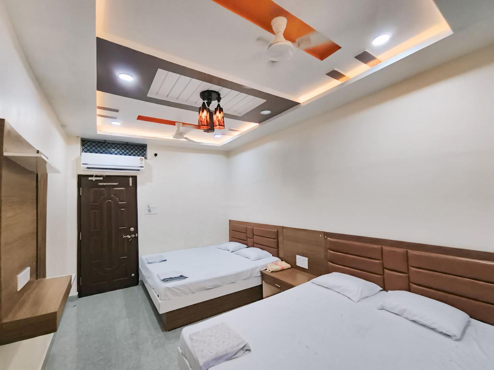 Shree Trilokeshwar Guesthouse Ujjain Exterior foto